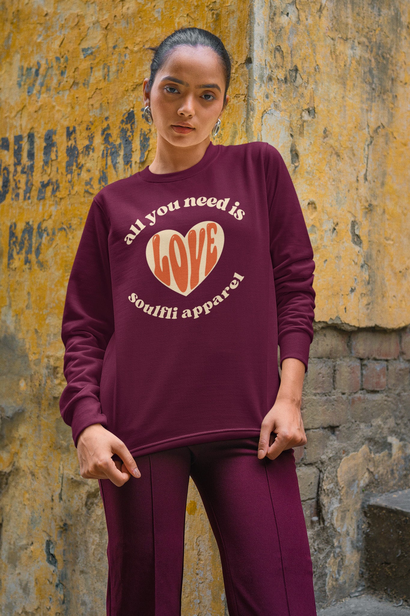 All you need is love Unisex Sweatshirt